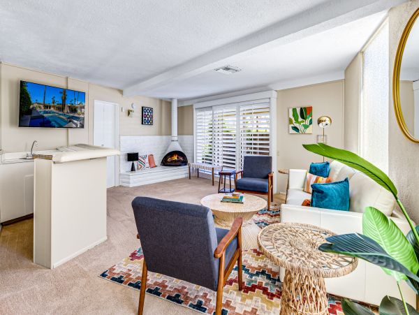 Palm Springs Home 1028204
