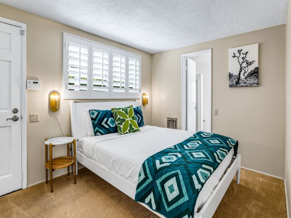Palm Springs Home 1028204