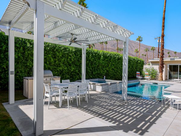 Palm Springs Home 1028204