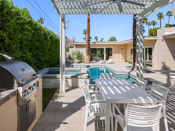 Palm Springs Home 1028204