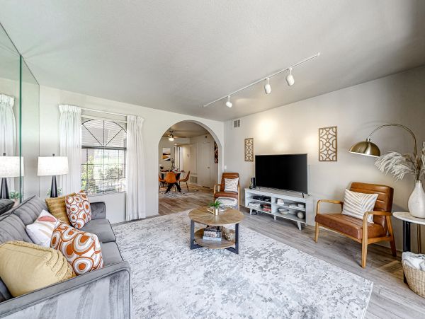 Palm Springs Home 1028205