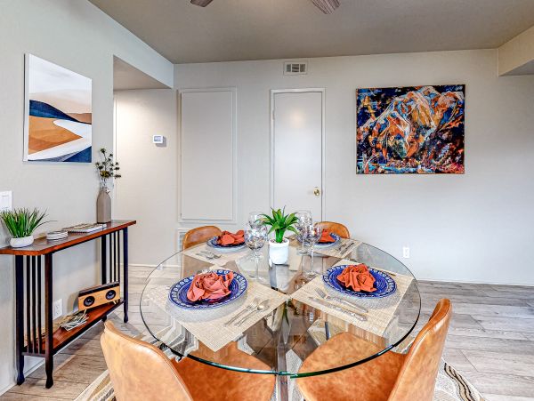 Palm Springs Home 1028205