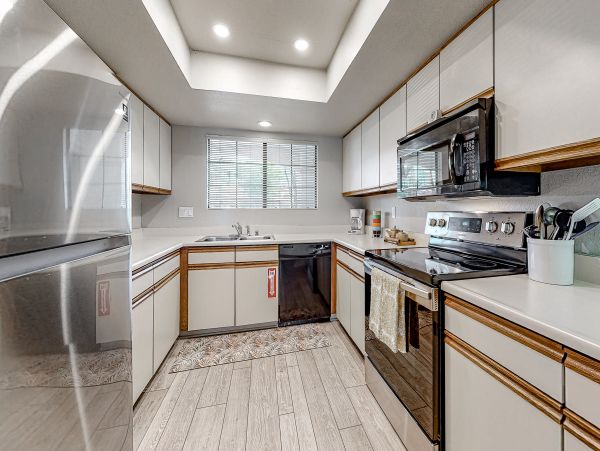 Palm Springs Home 1028205