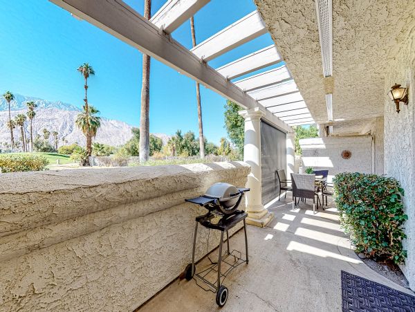 Palm Springs Home 1028205