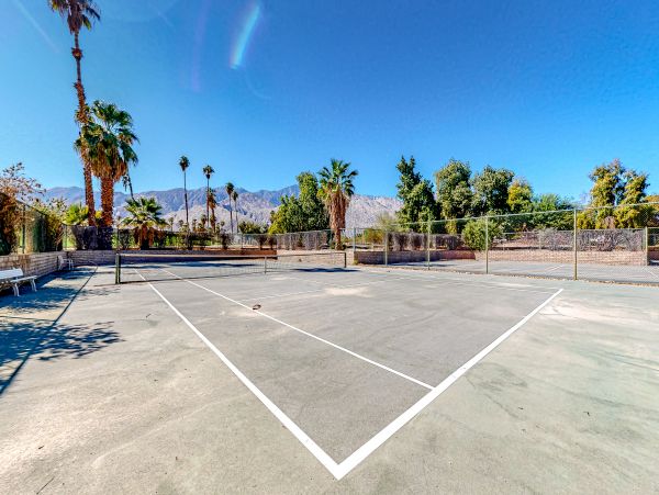 Palm Springs Home 1028205