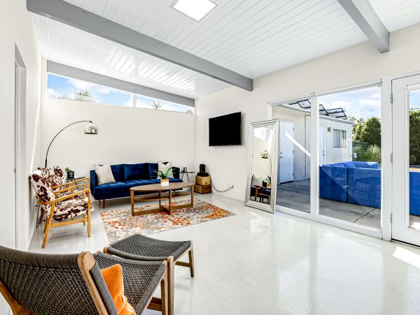 Palm Springs Home 1028206