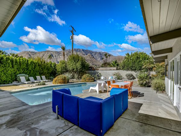 Palm Springs Home 1028206