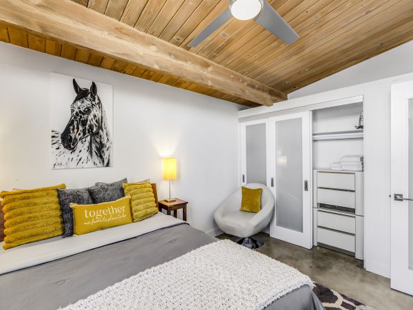 Palm Springs Home 1028207