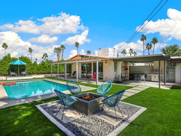 Palm Springs Home 1028207