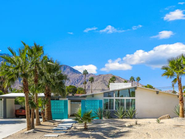 Palm Springs Home 1028207