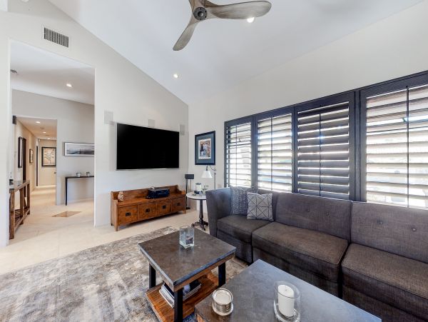 Palm Springs Home 1028208