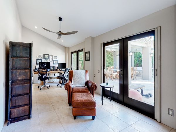 Palm Springs Home 1028208