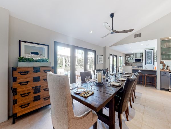 Palm Springs Home 1028208