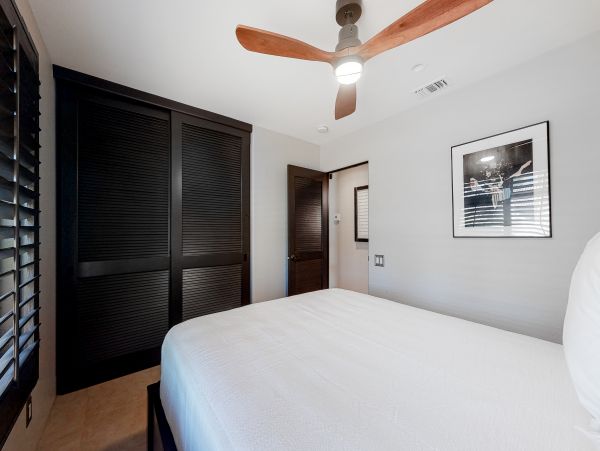 Palm Springs Home 1028208