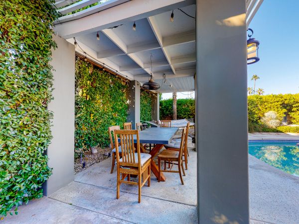 Palm Springs Home 1028208