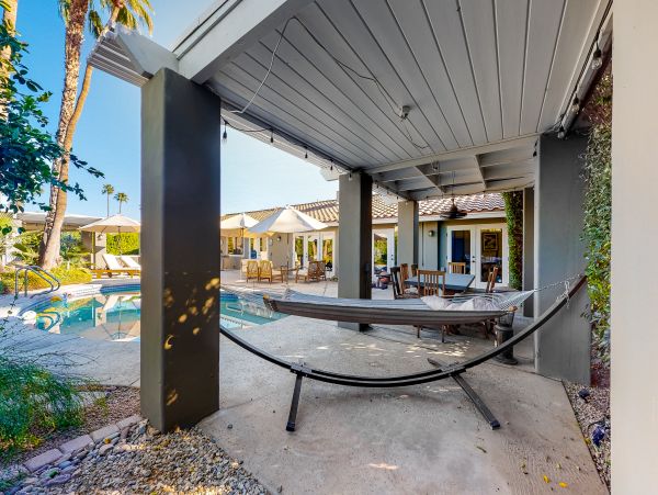 Palm Springs Home 1028208