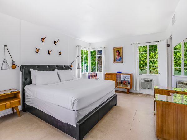 Palm Springs Home 1028209