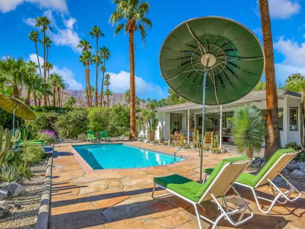Palm Springs Home 1028209