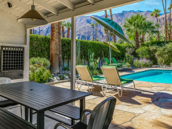 Palm Springs Home 1028209