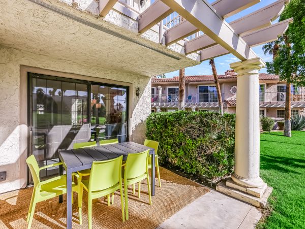 Palm Springs Home 1028210