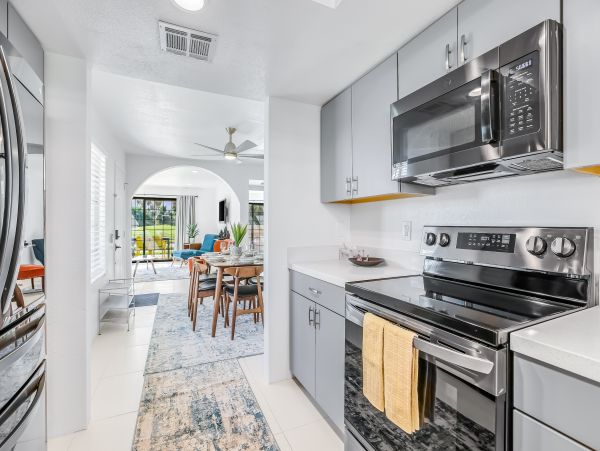 Palm Springs Home 1028210