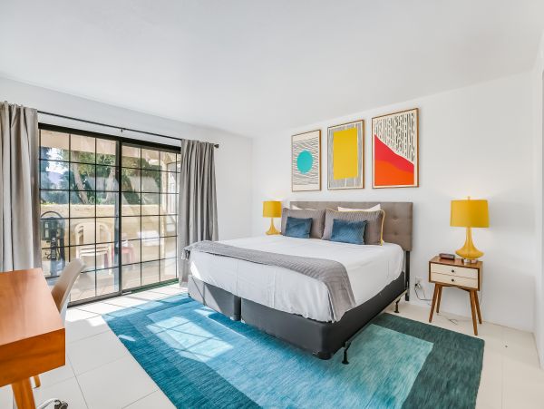 Palm Springs Home 1028210