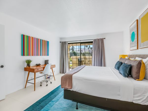 Palm Springs Home 1028210