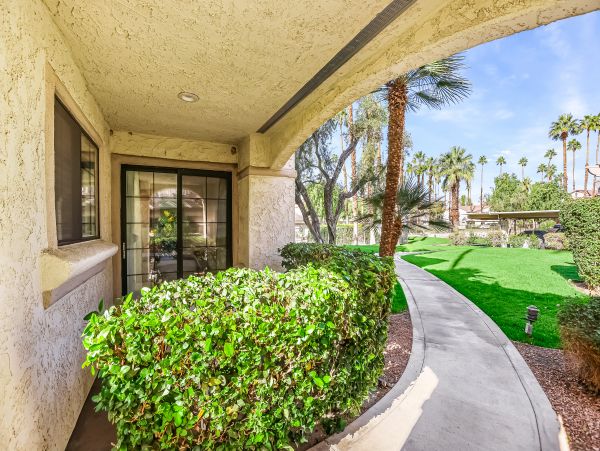 Palm Springs Home 1028210
