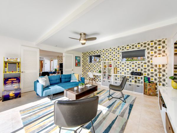 Palm Springs Home 1028211