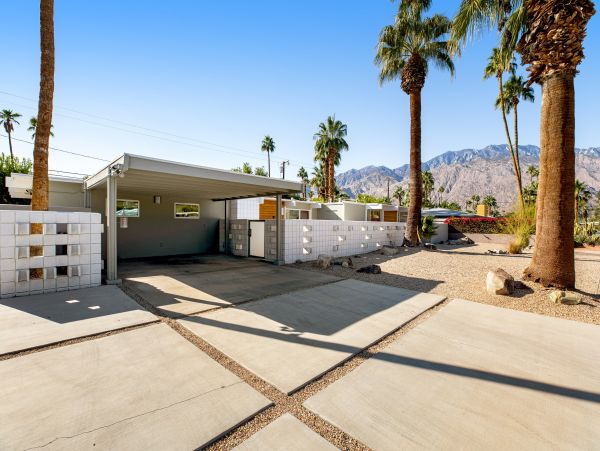 Palm Springs Home 1028211