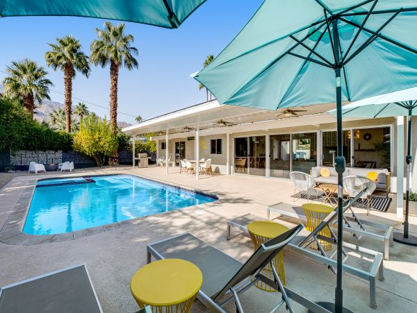 Palm Springs Home 1028211