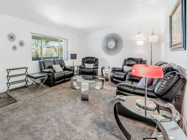 Palm Springs Home 1028213