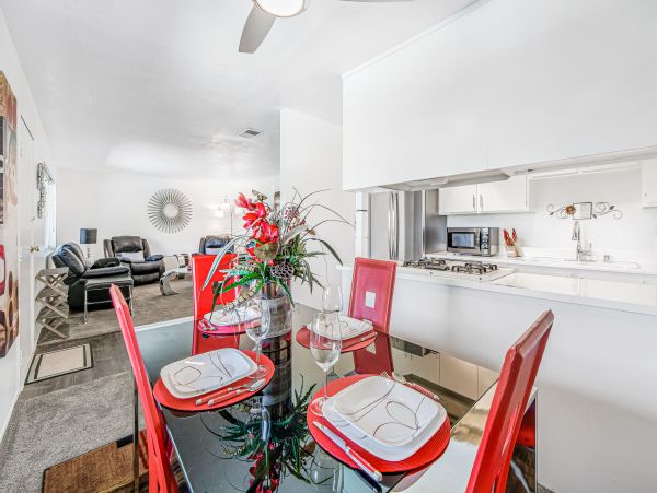 Palm Springs Home 1028213