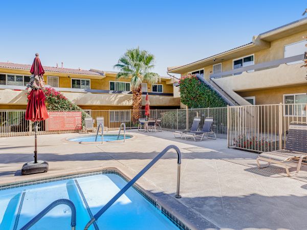Palm Springs Home 1028213