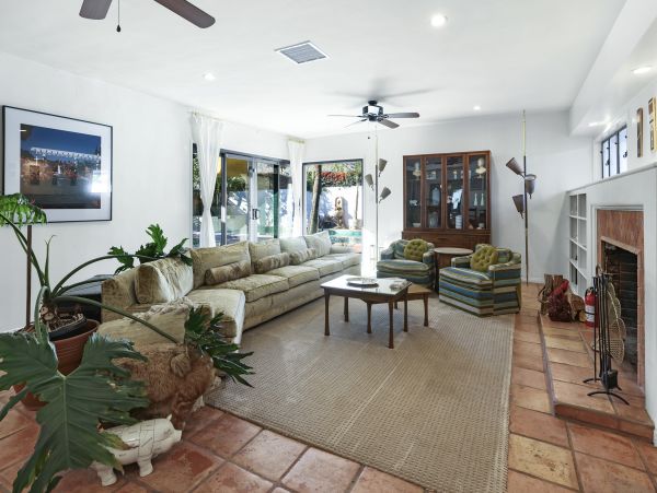 Palm Springs Home 1028214