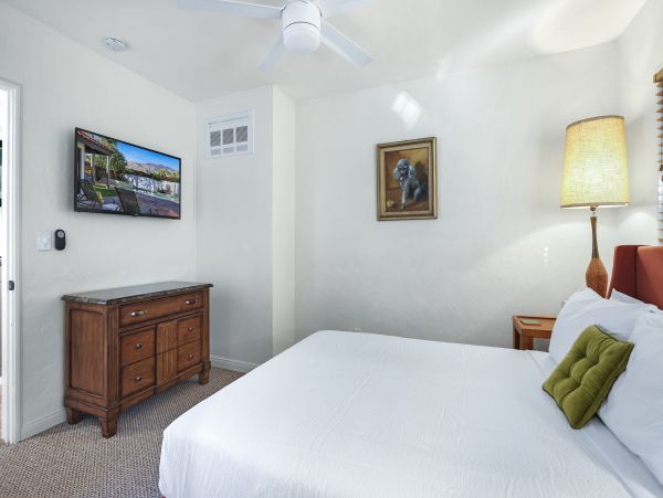 Palm Springs Home 1028214