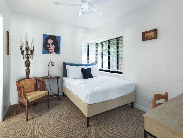 Palm Springs Home 1028214