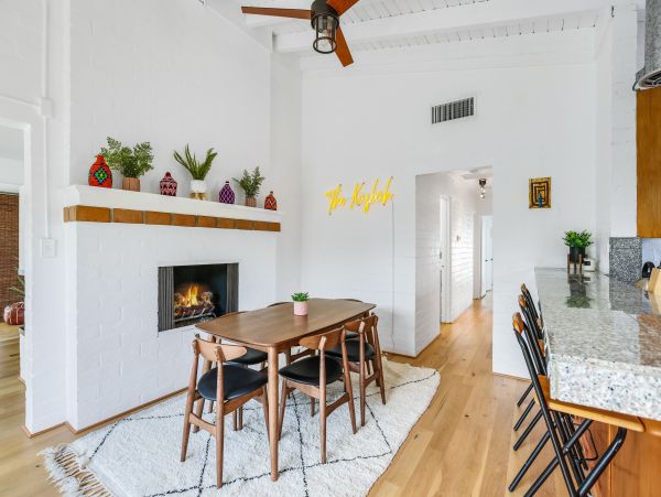 Palm Springs Home 1028215