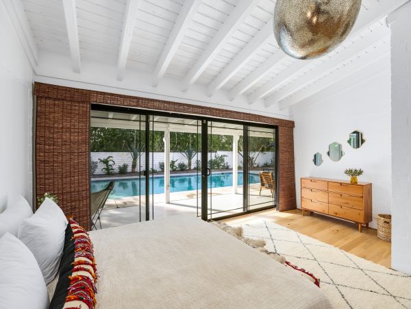 Palm Springs Home 1028215