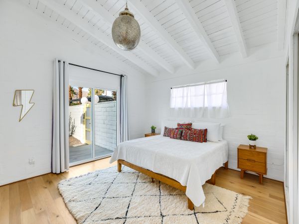 Palm Springs Home 1028215