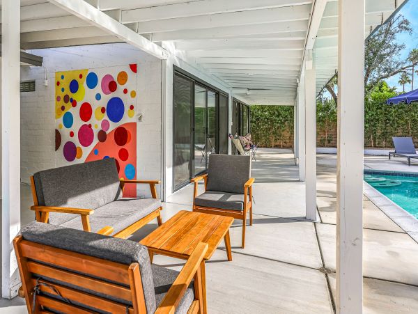 Palm Springs Home 1028215