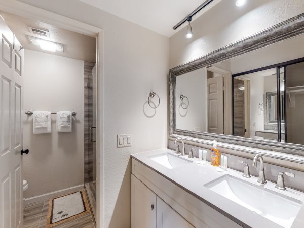Palm Springs Home 1028216