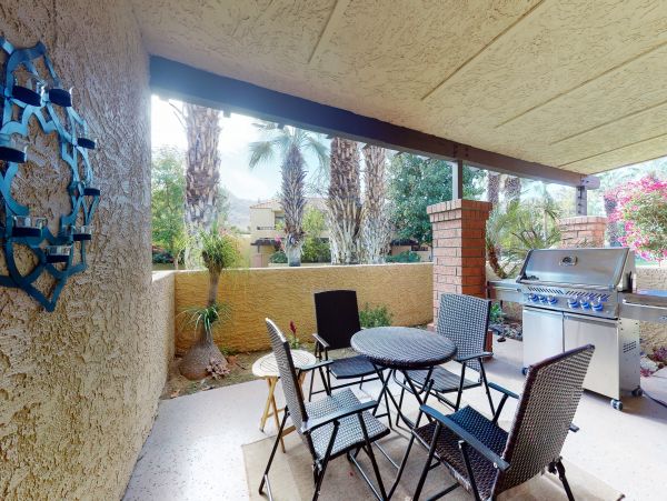 Palm Springs Home 1028216
