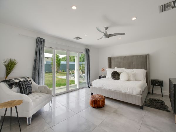 Palm Springs Home 1028218