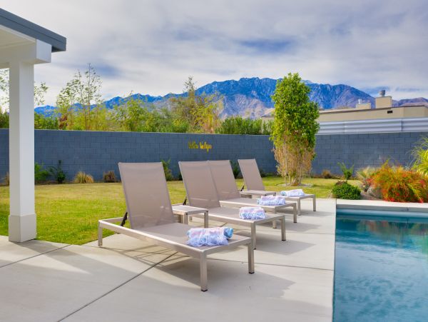 Palm Springs Home 1028218