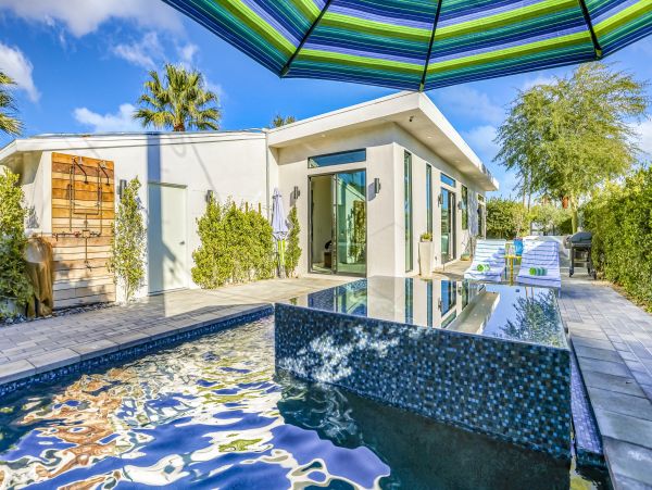 Palm Springs Home 1028219