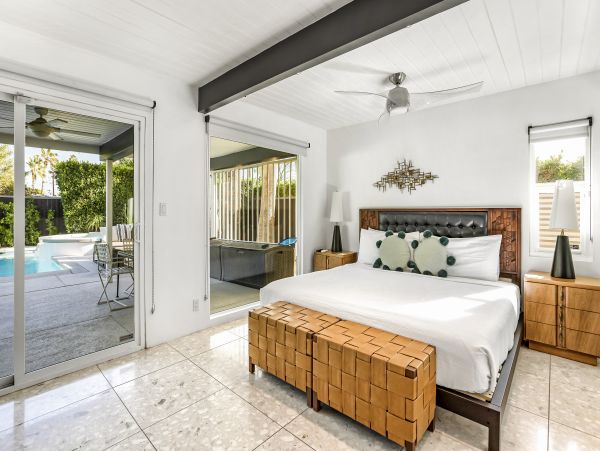 Palm Springs Home 1028220