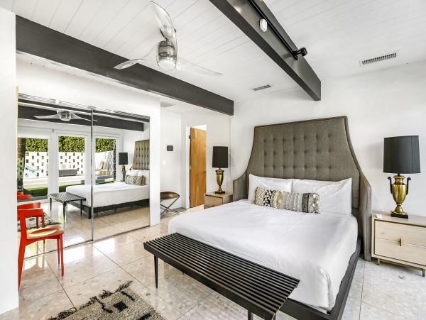 Palm Springs Home 1028220