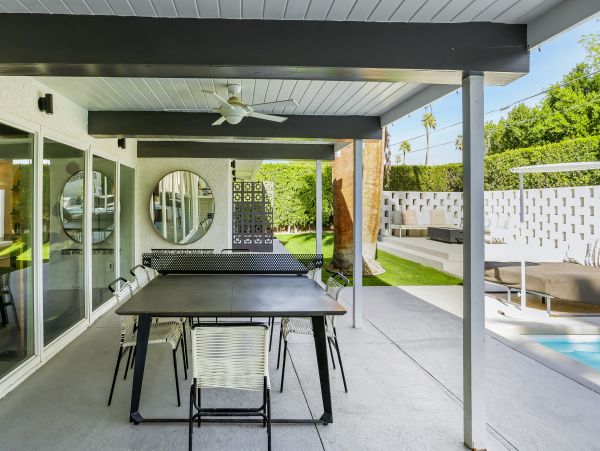 Palm Springs Home 1028220