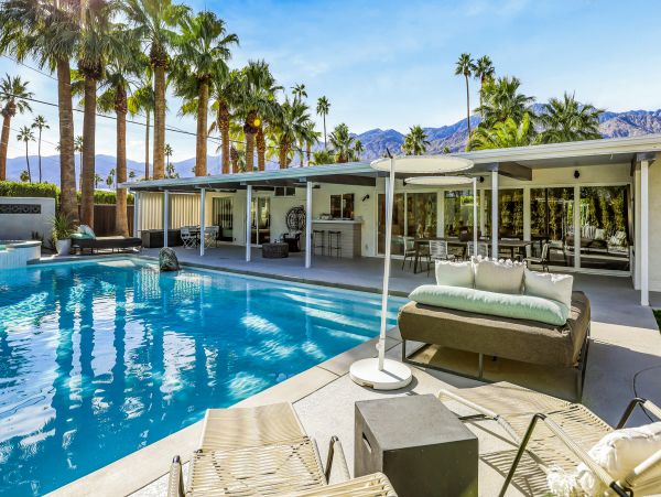 Palm Springs Home 1028220